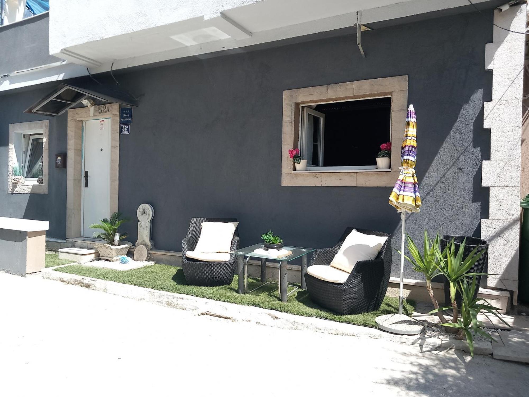 S-Type Apartment In The Center Split Exterior photo